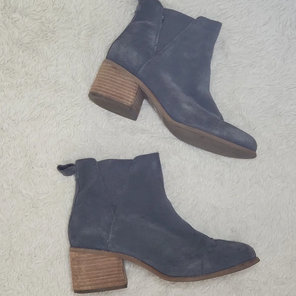 Women's Toms Esme Gray Boots Sz 8.5